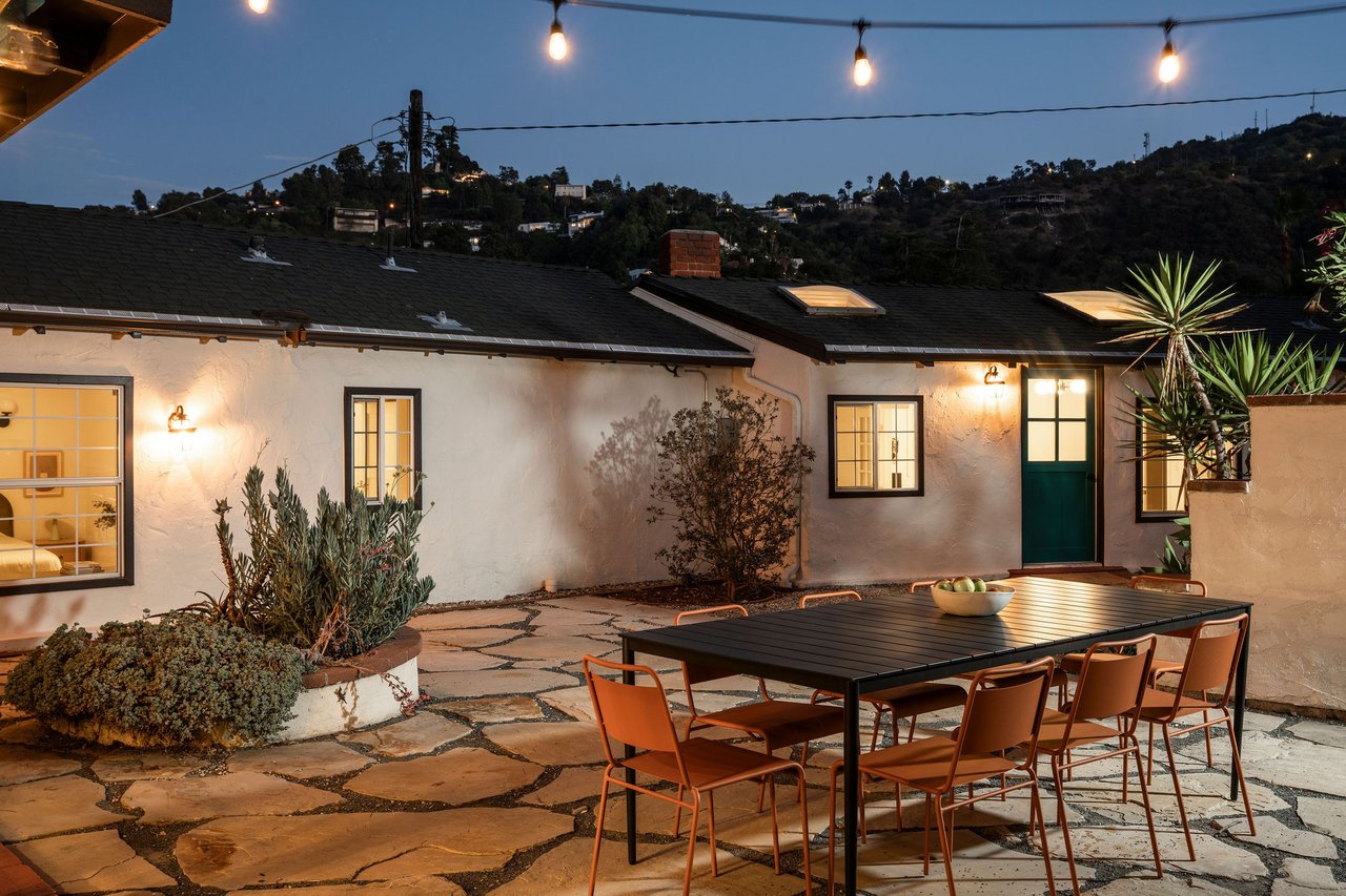 3895 Fredonia in Studio City
