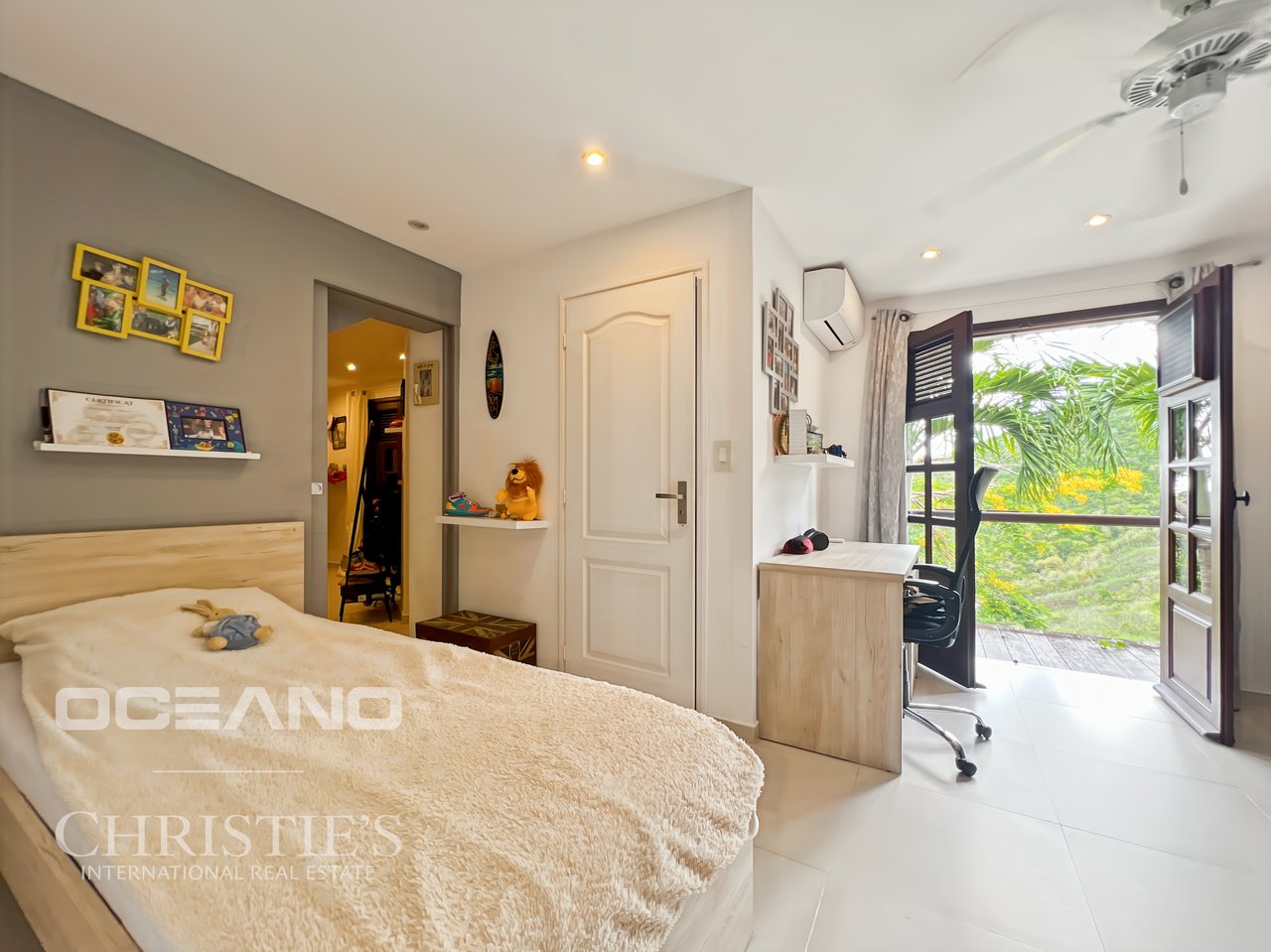 Almond Grove Villa – Ocean and Hillside Views – OCEANO Christie’s International Real Estate