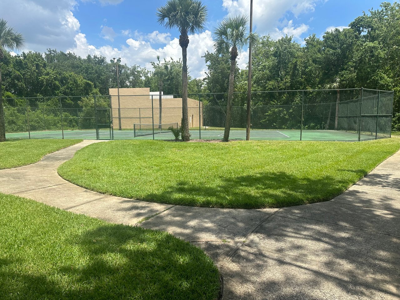 4800 S Semoran 