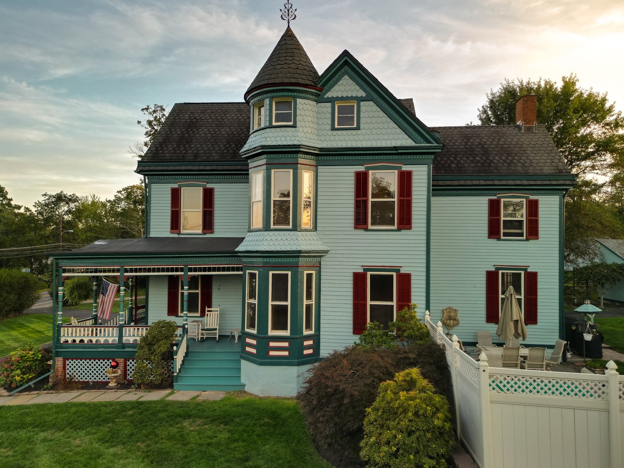 25 Old Turnpike Rd