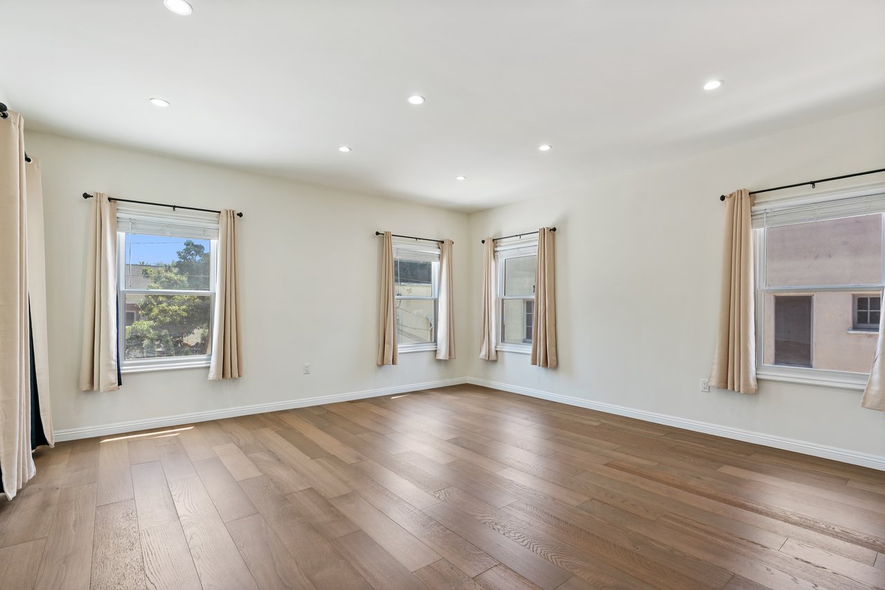1810 Westmoreland Blvd, Los Angeles