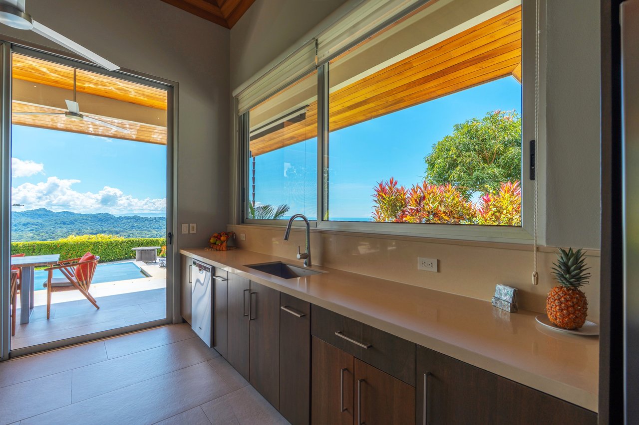 Blue Horizon – luxury ocean-view home in Ojochal, Costa Rica