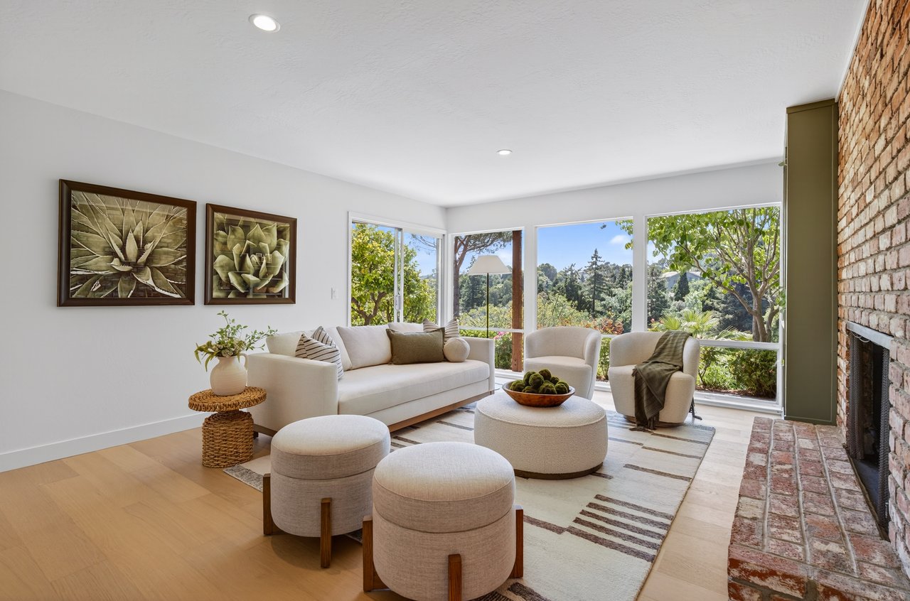 A Tasteful Renovation Meets Timeless Mid-Century Architecture