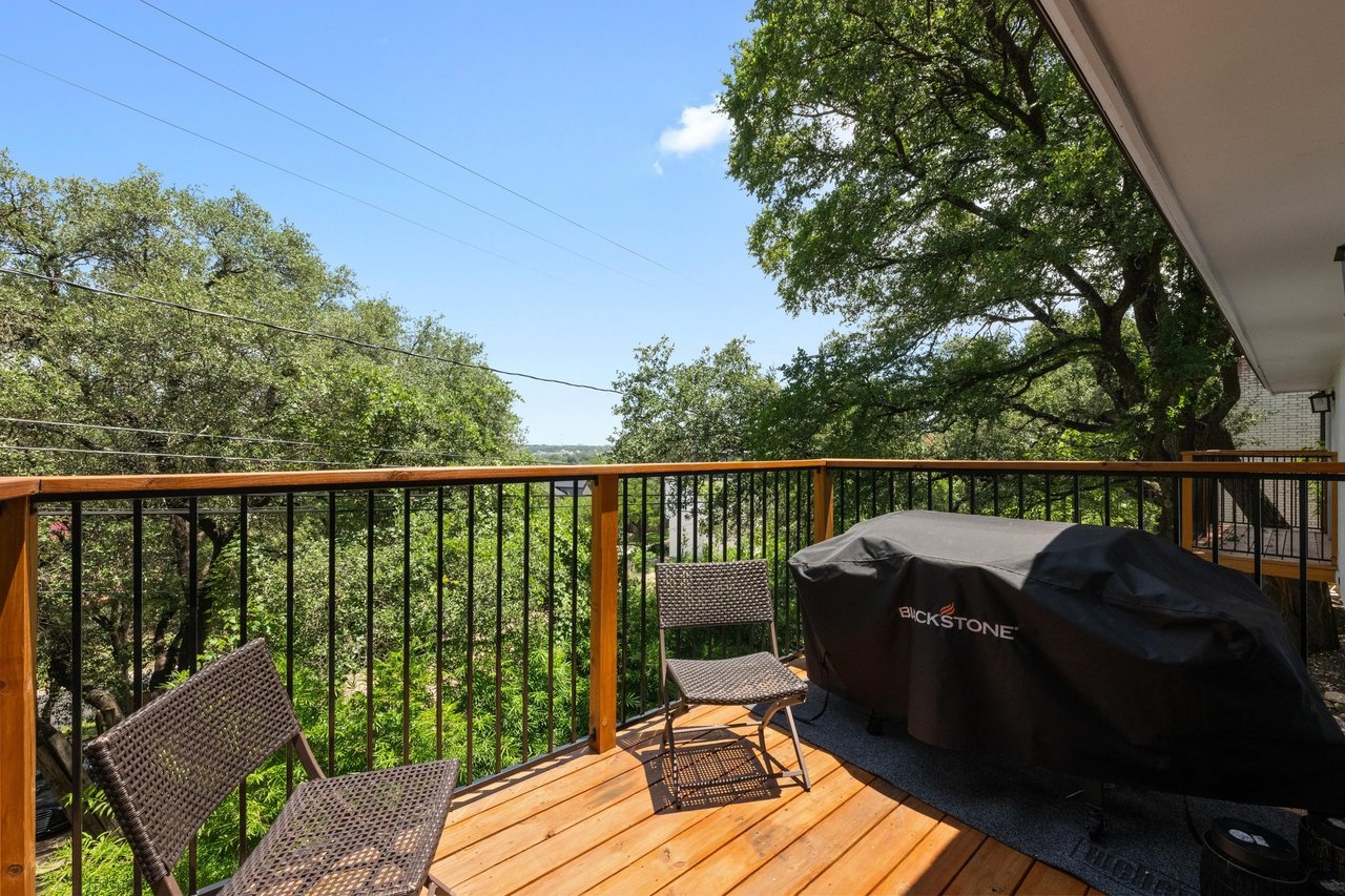 2300 Spring Creek Dr
