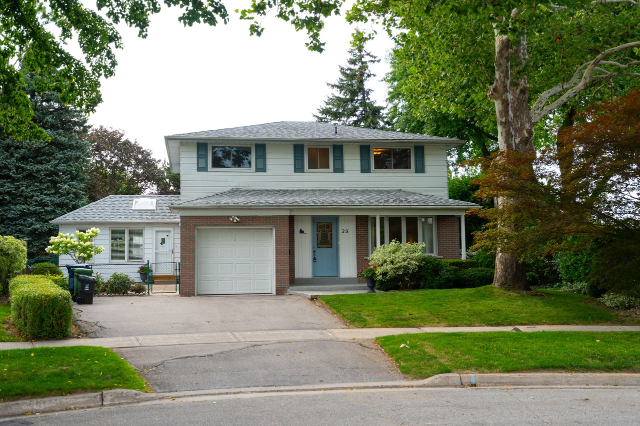 28 Monmouth Crt