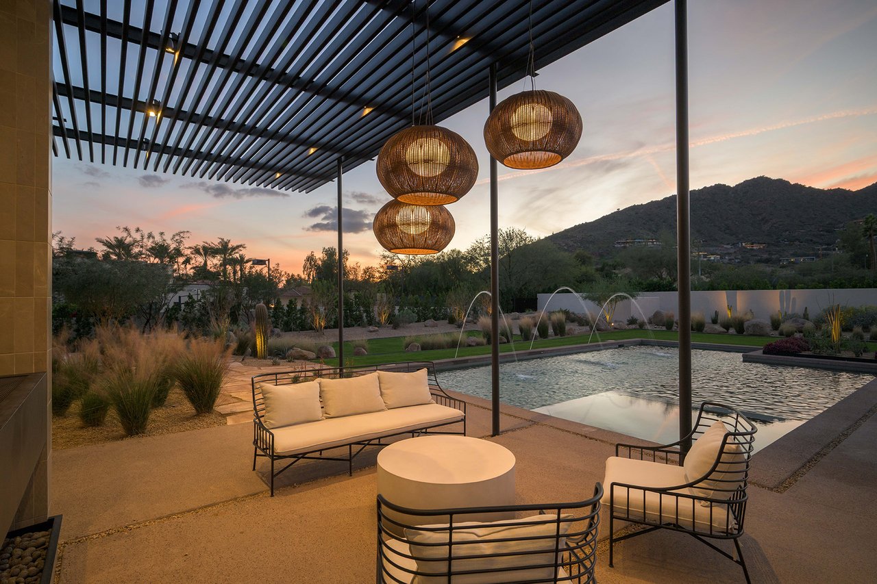 5287 N INVERGORDON Road