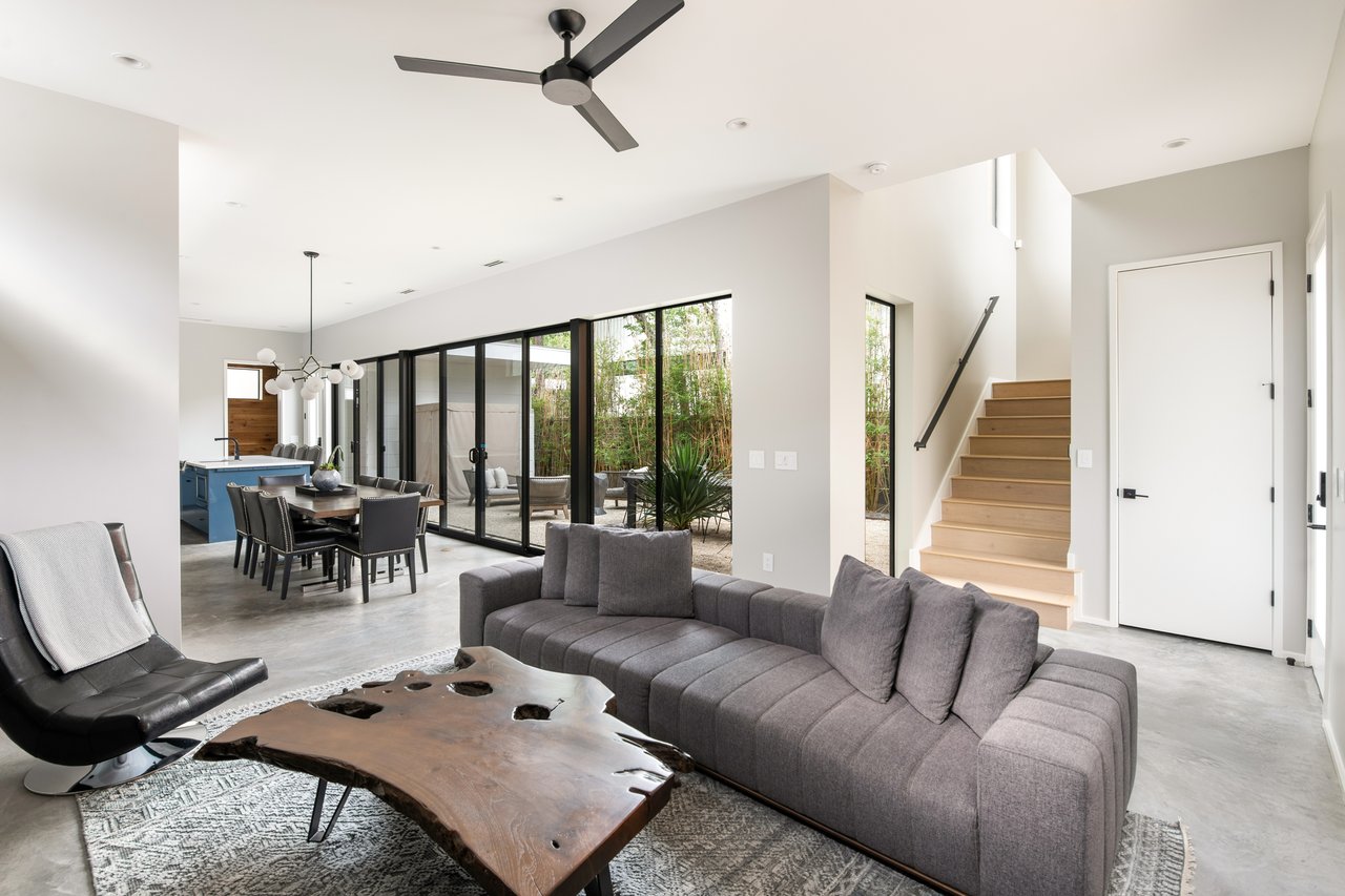 404 W Milton