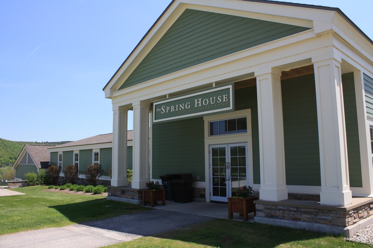 Jackson Gore Inn