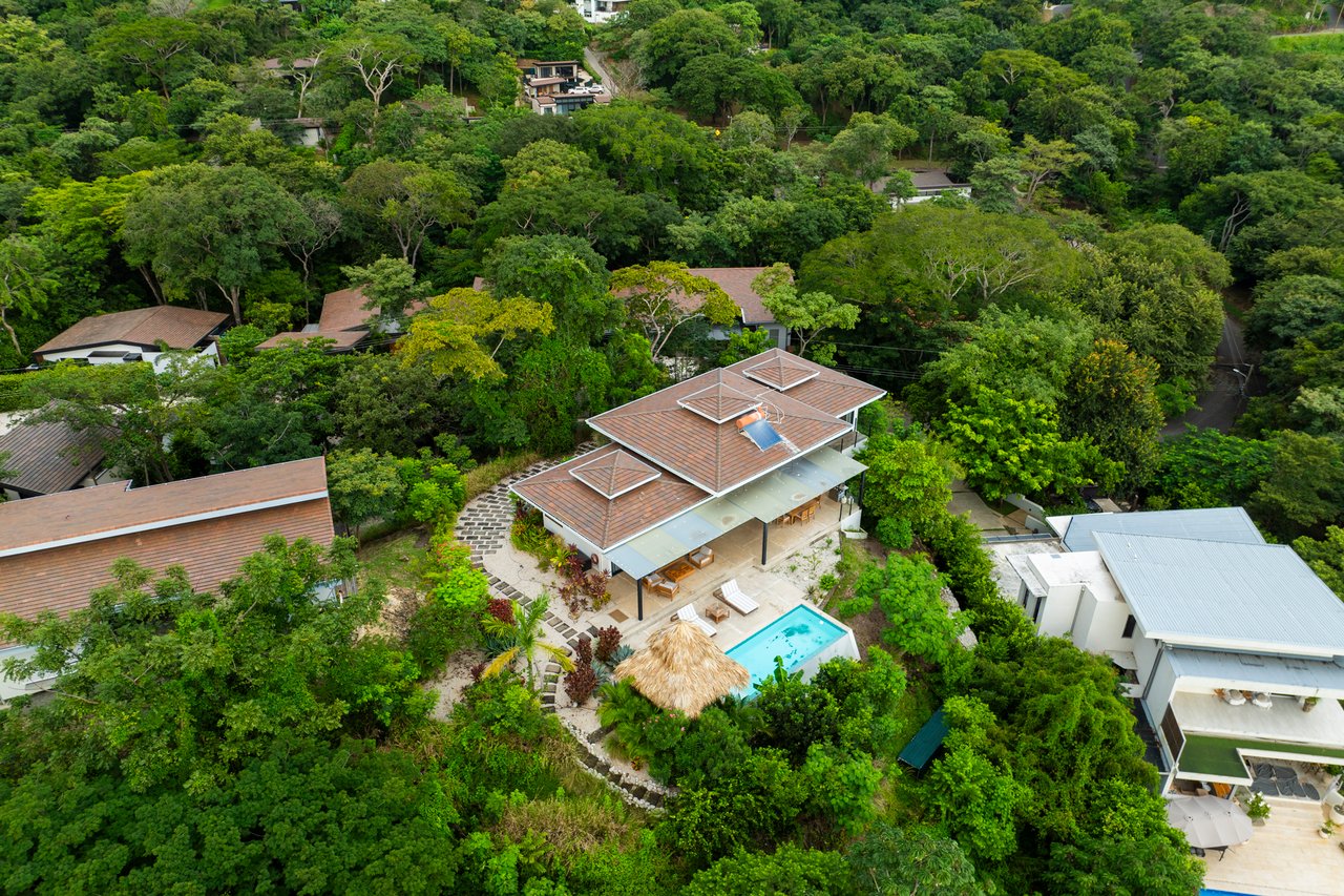 Casa Salinas – 3 beds ocean view home in playa grande