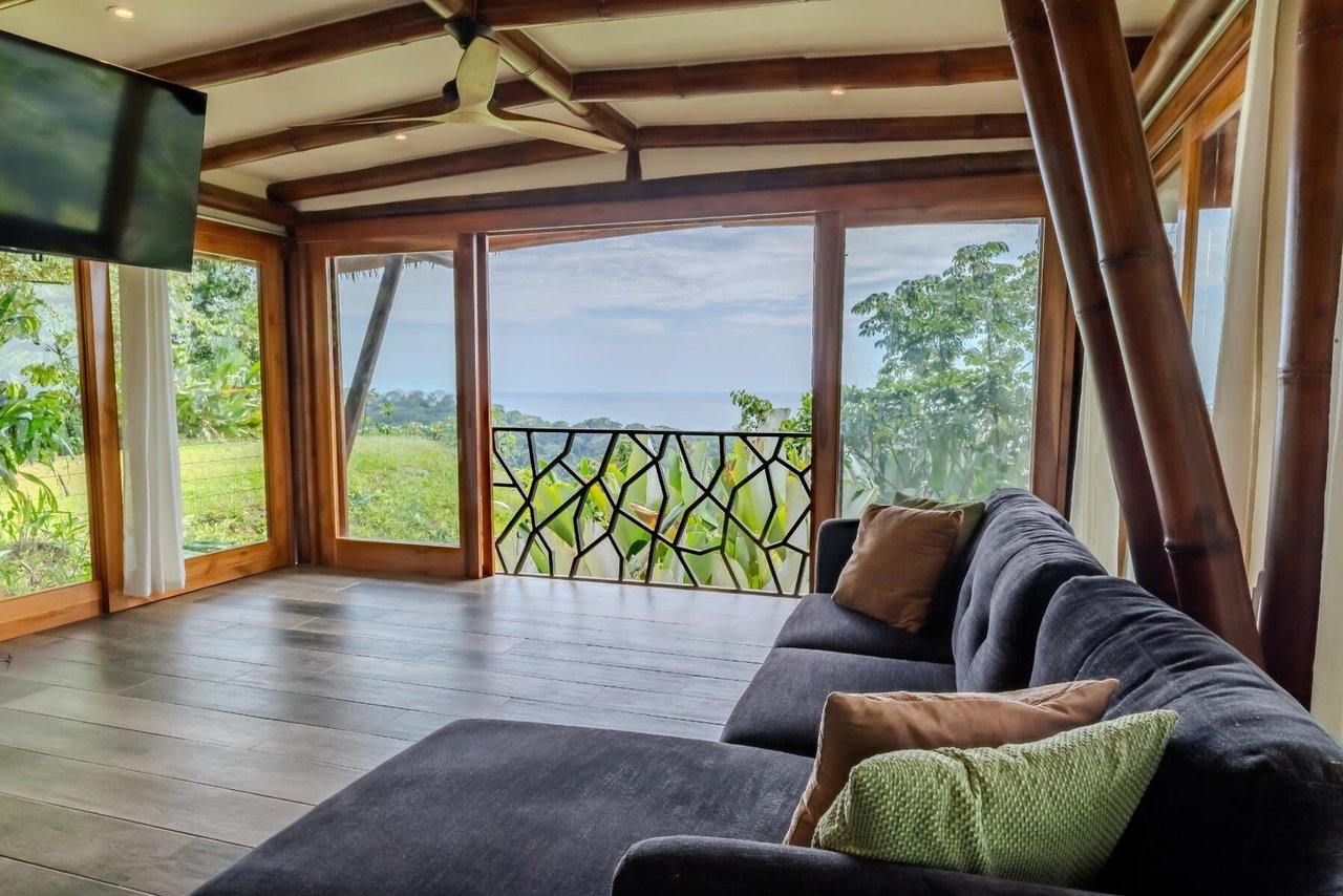 Ocean View Tropical Home, Dominical, Puntarenas