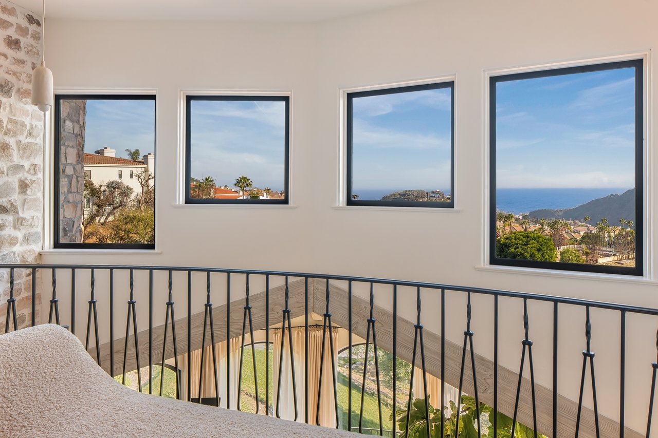 16875 Calle De Sarah