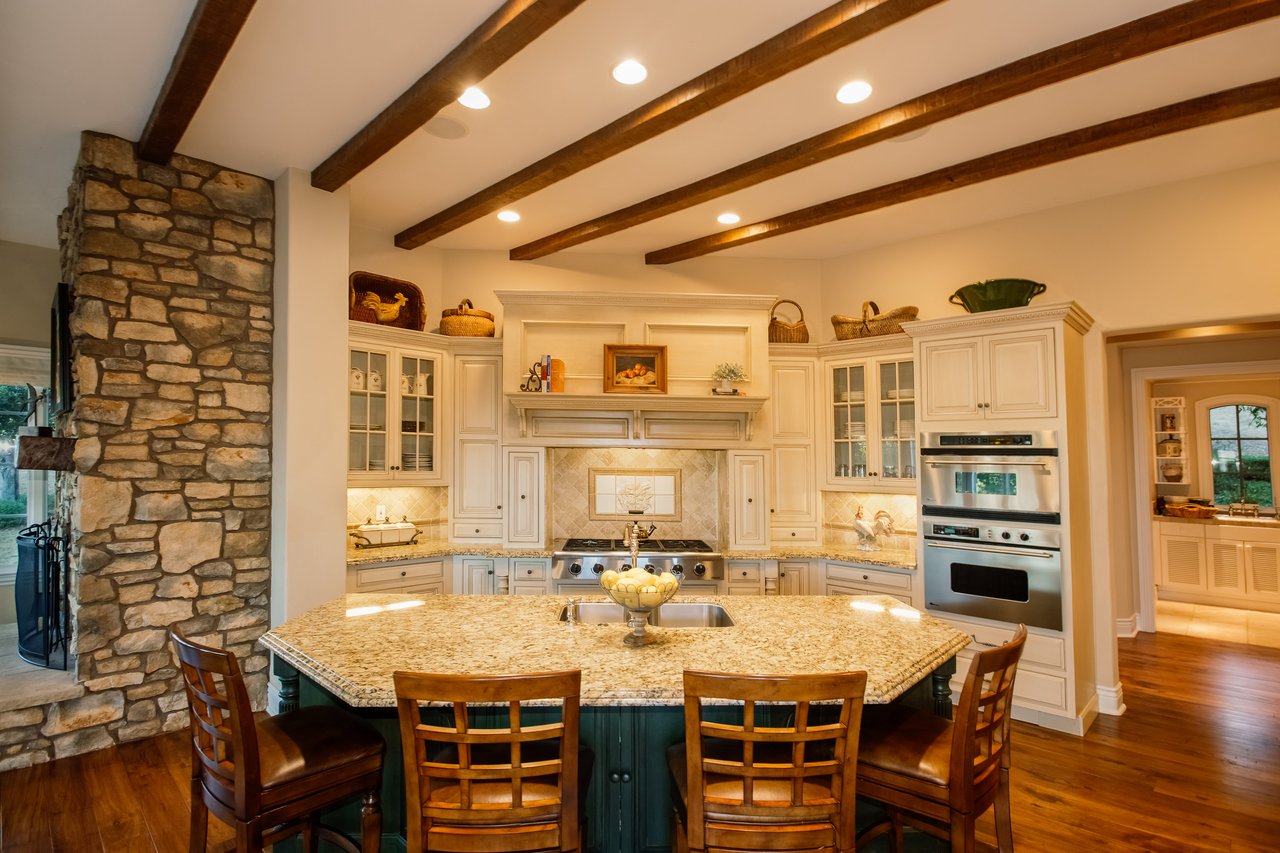 7410 Alturas Court, Monterey
