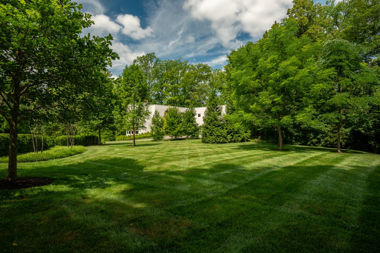 10565 Spring Mill Road