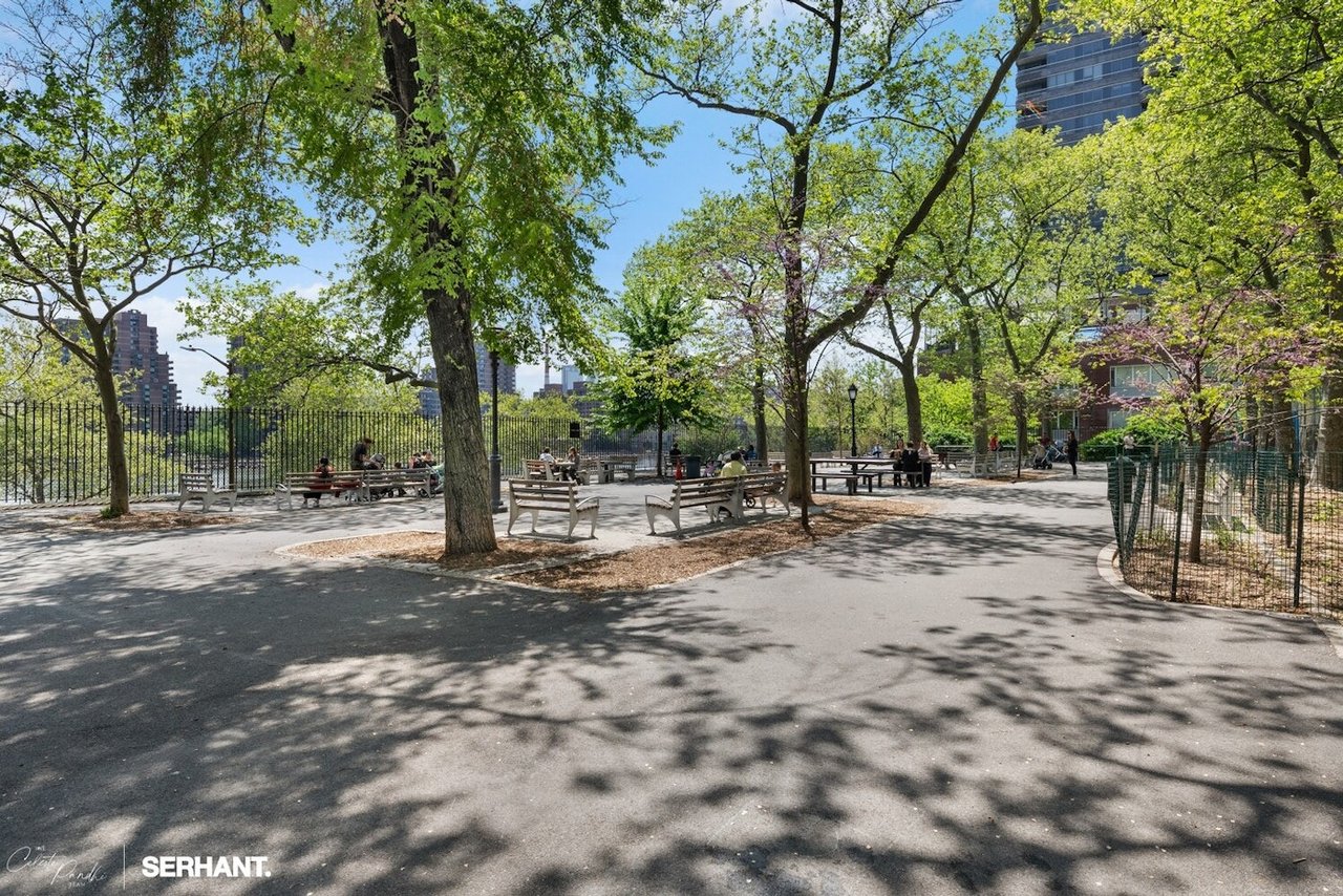 430 EAST 77TH STREET, 4B