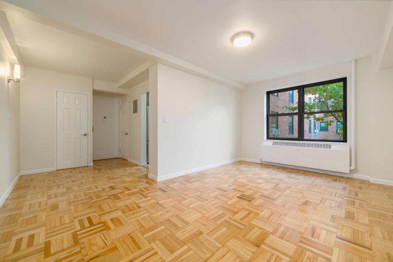 2235 5th Avenue Unit: 10C
