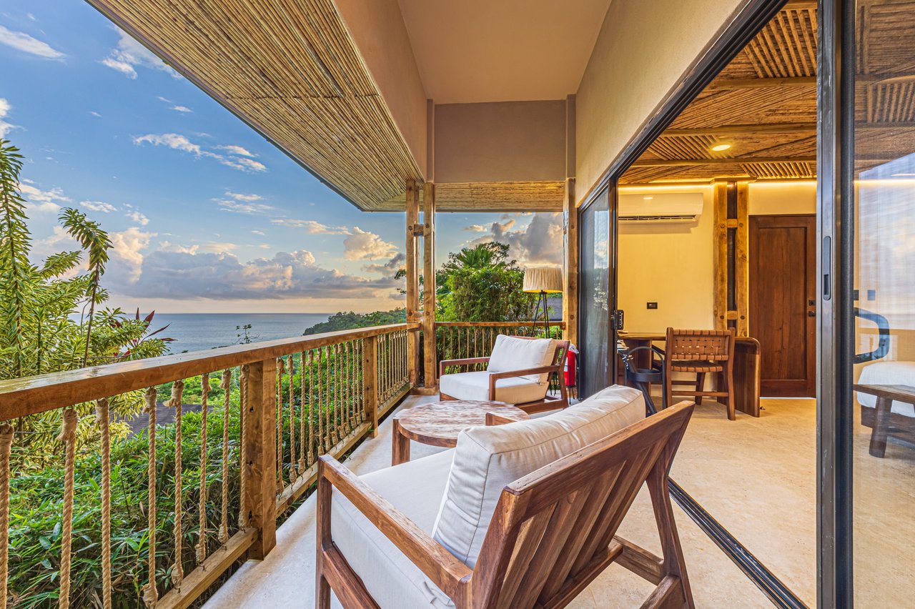 Luxury Hotel Boutique with Ocean Views | Walking distance to the beach | 13.2 Acres