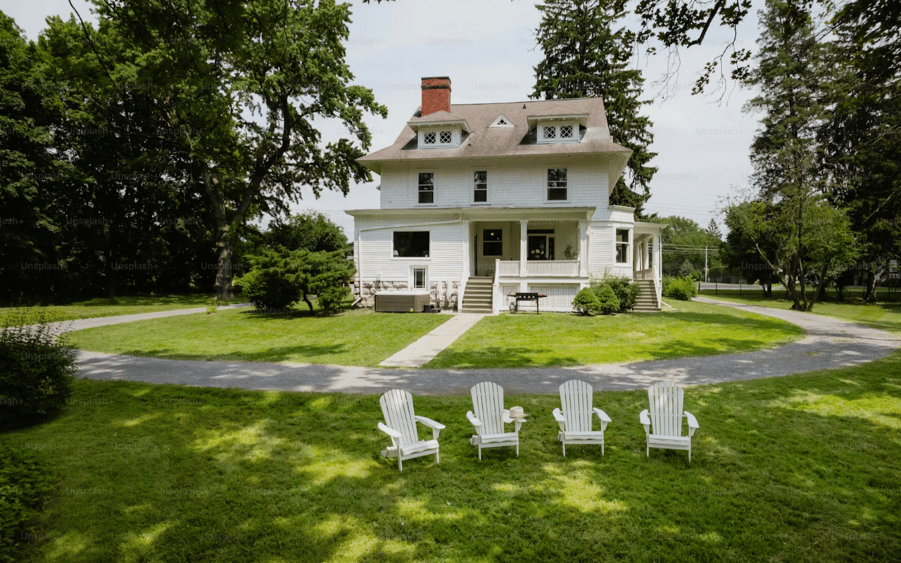 Investing in Real Estate in the Lowcountry? 5 Things to Know