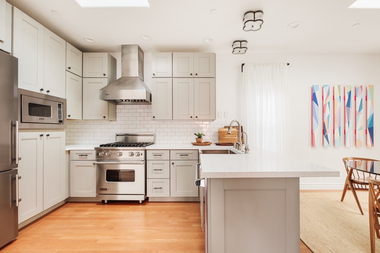 8835 Betty Way, West Hollywood