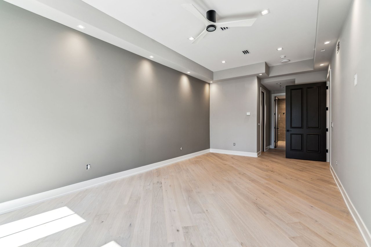 342 S Hicks St, Philadelphia, PA 19102