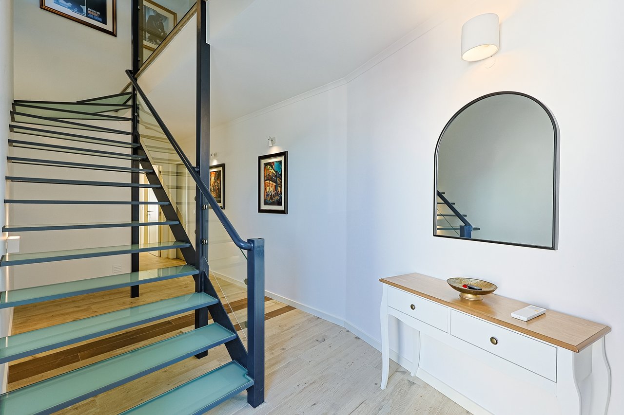 Elevated Riverside Living Minutes from Comporta