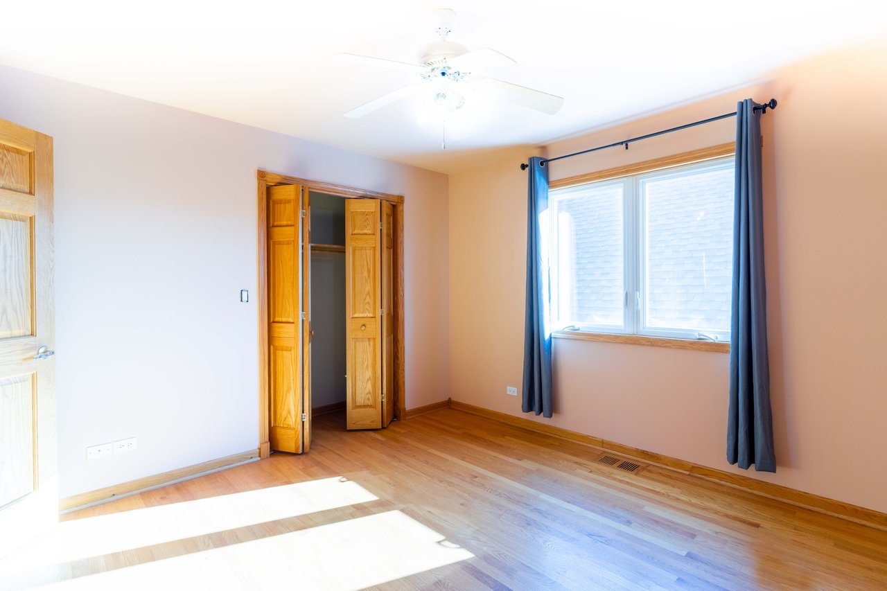 6616 S Knox Avenue, Chicago IL