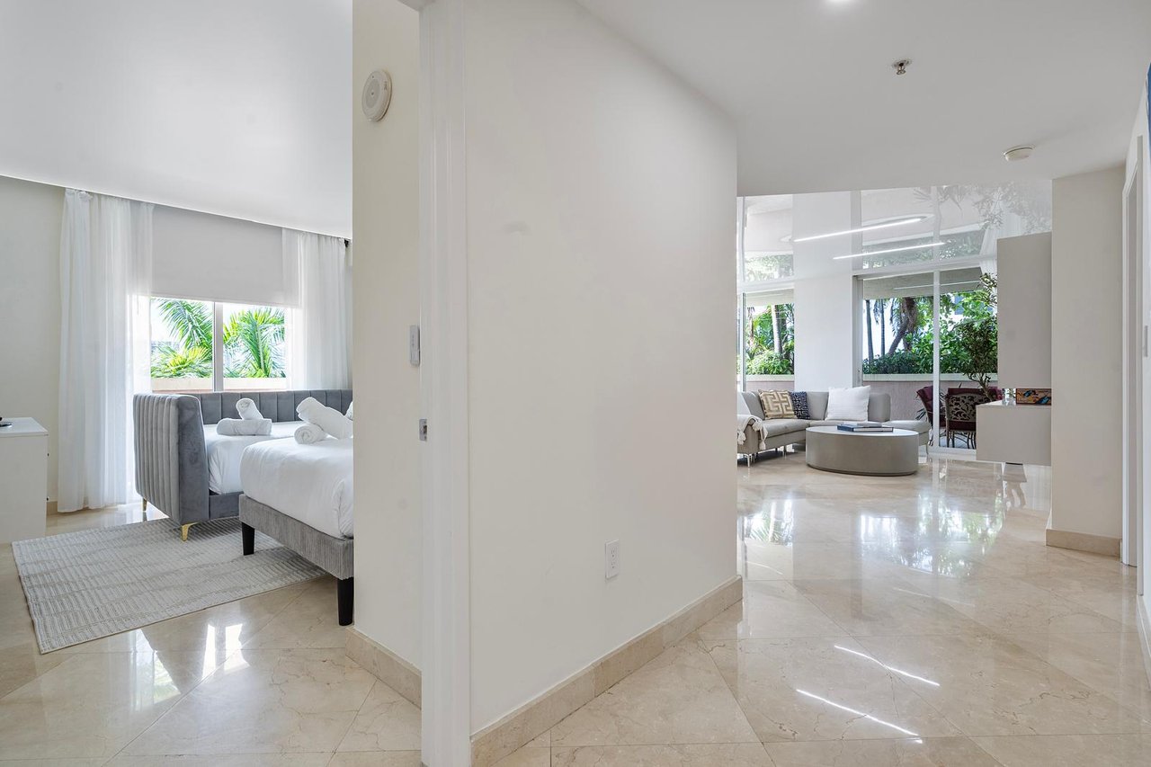 King David Short-Term Rental | Prime Location