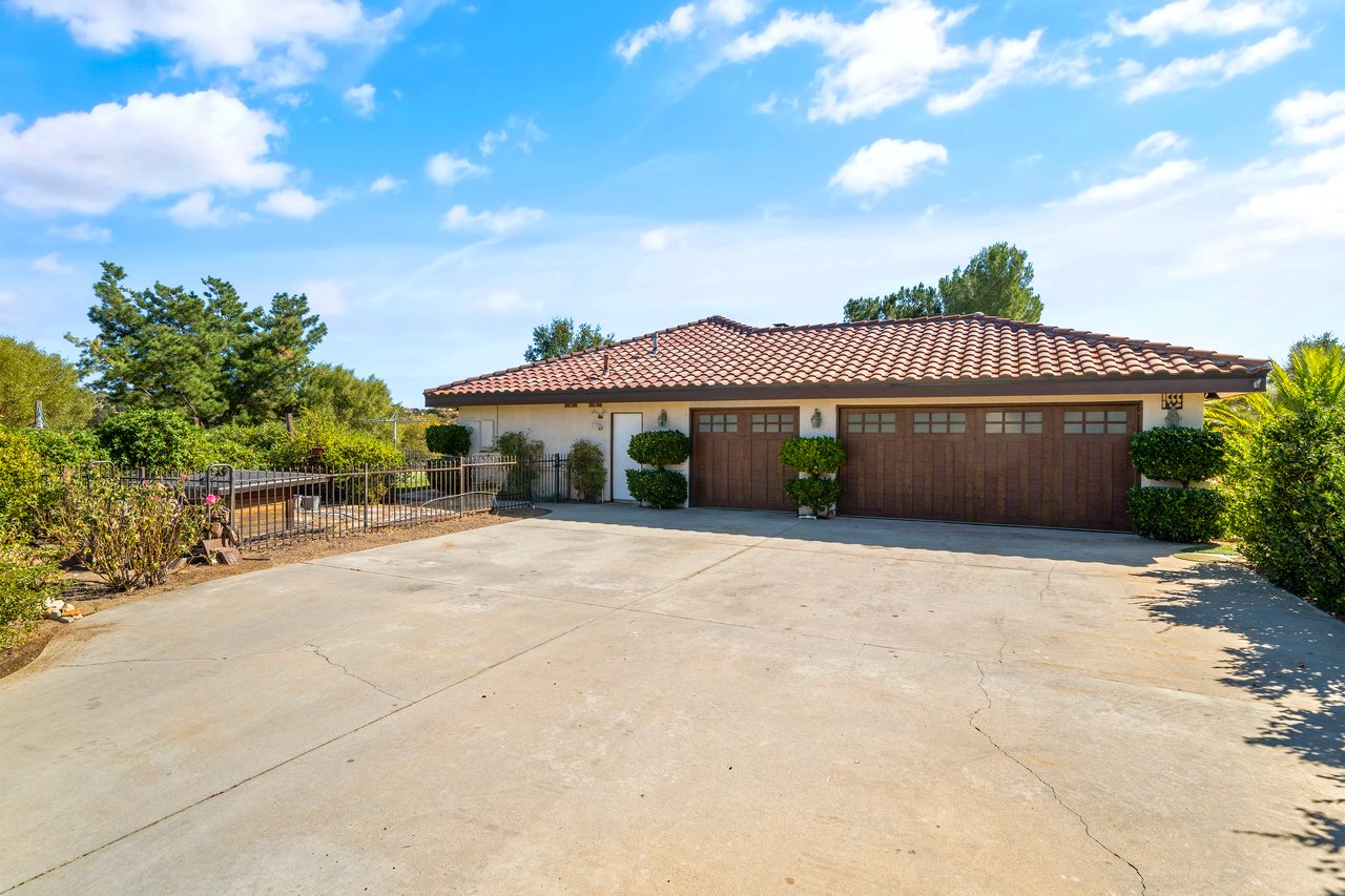 18590 Hombre Lane