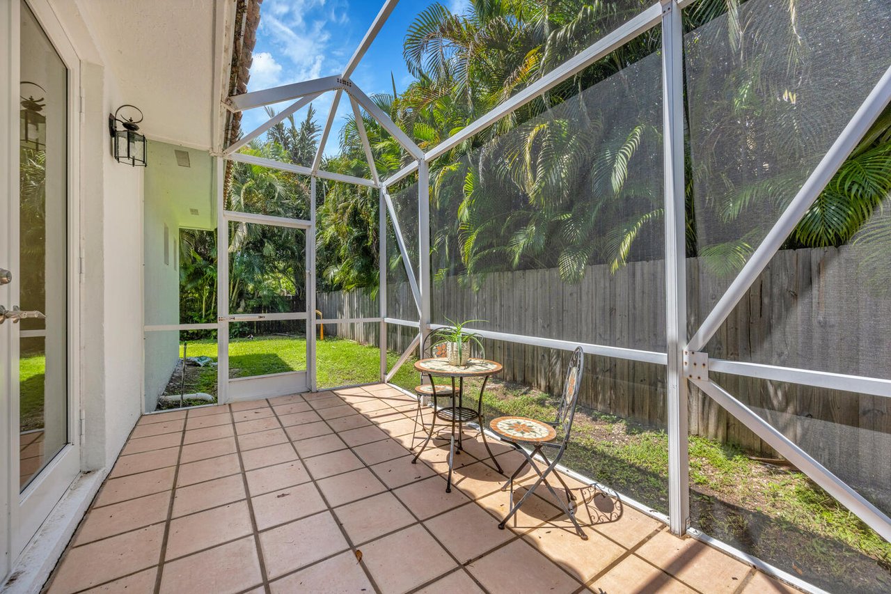 Palmetto Bay Perfection: Spacious, Serene, Stunning