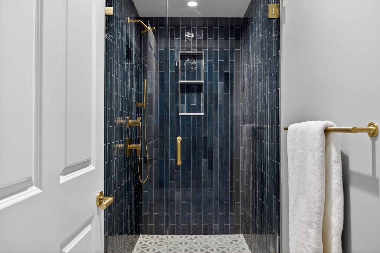 A Turnkey Seapuit Offering in Osterville