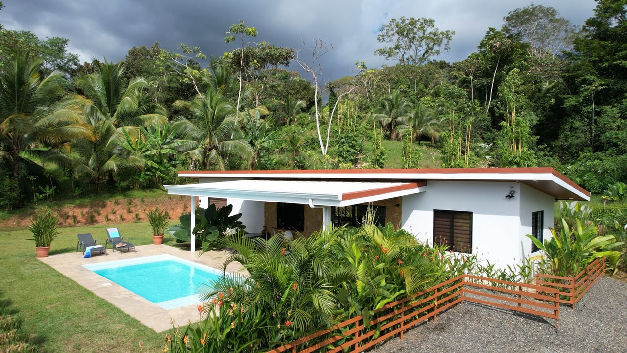 Brand New Modern Home in a Private Tropical Setting - Tres Rios
