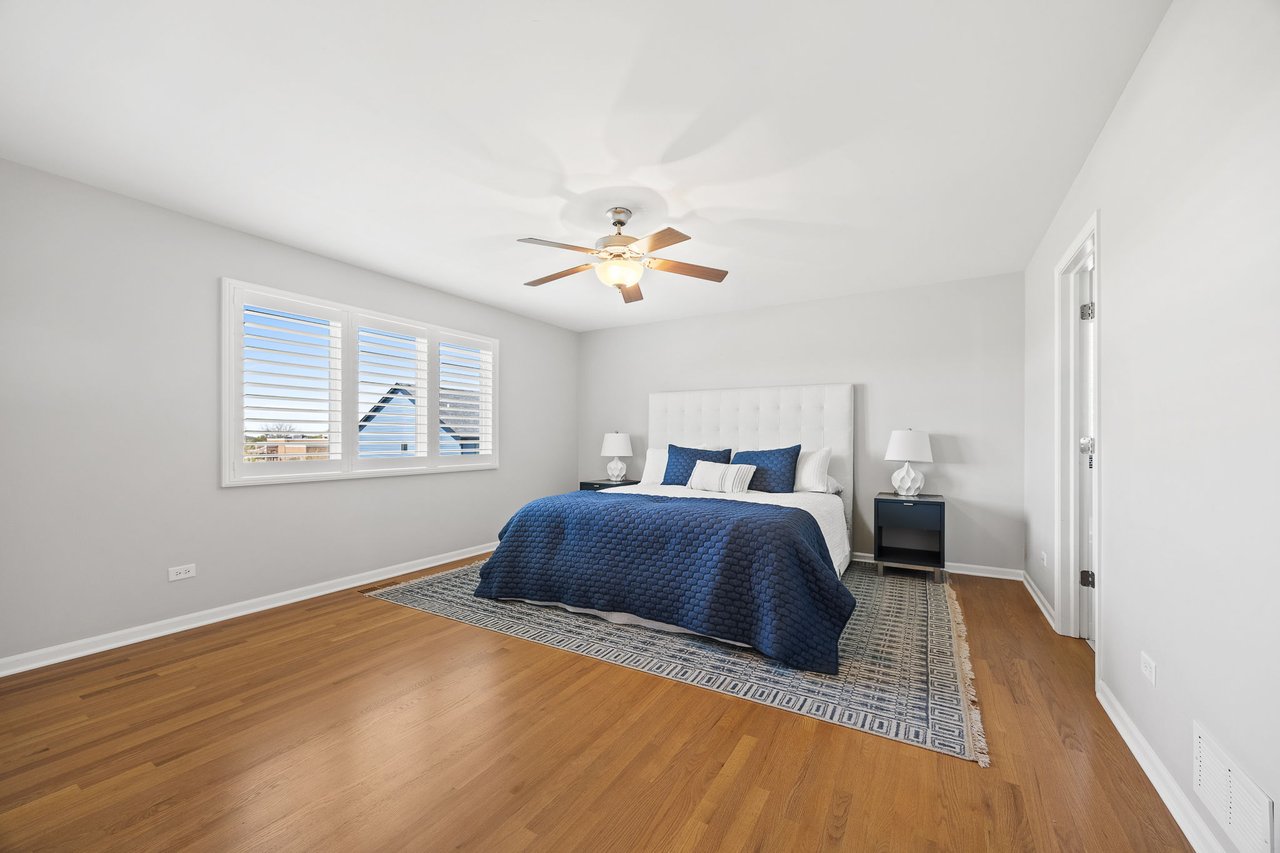 8724 Coventry Dr, Woodridge