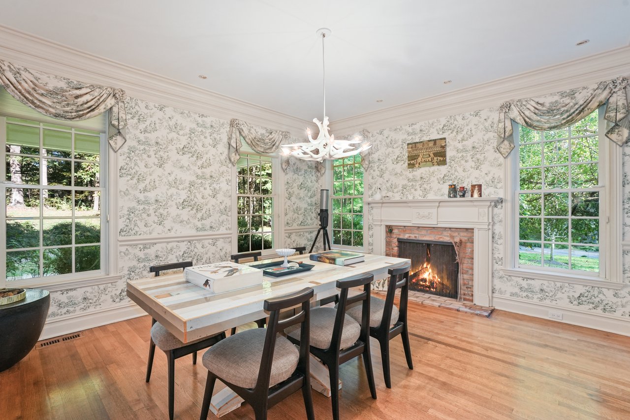 24 Twin Fawn Lane