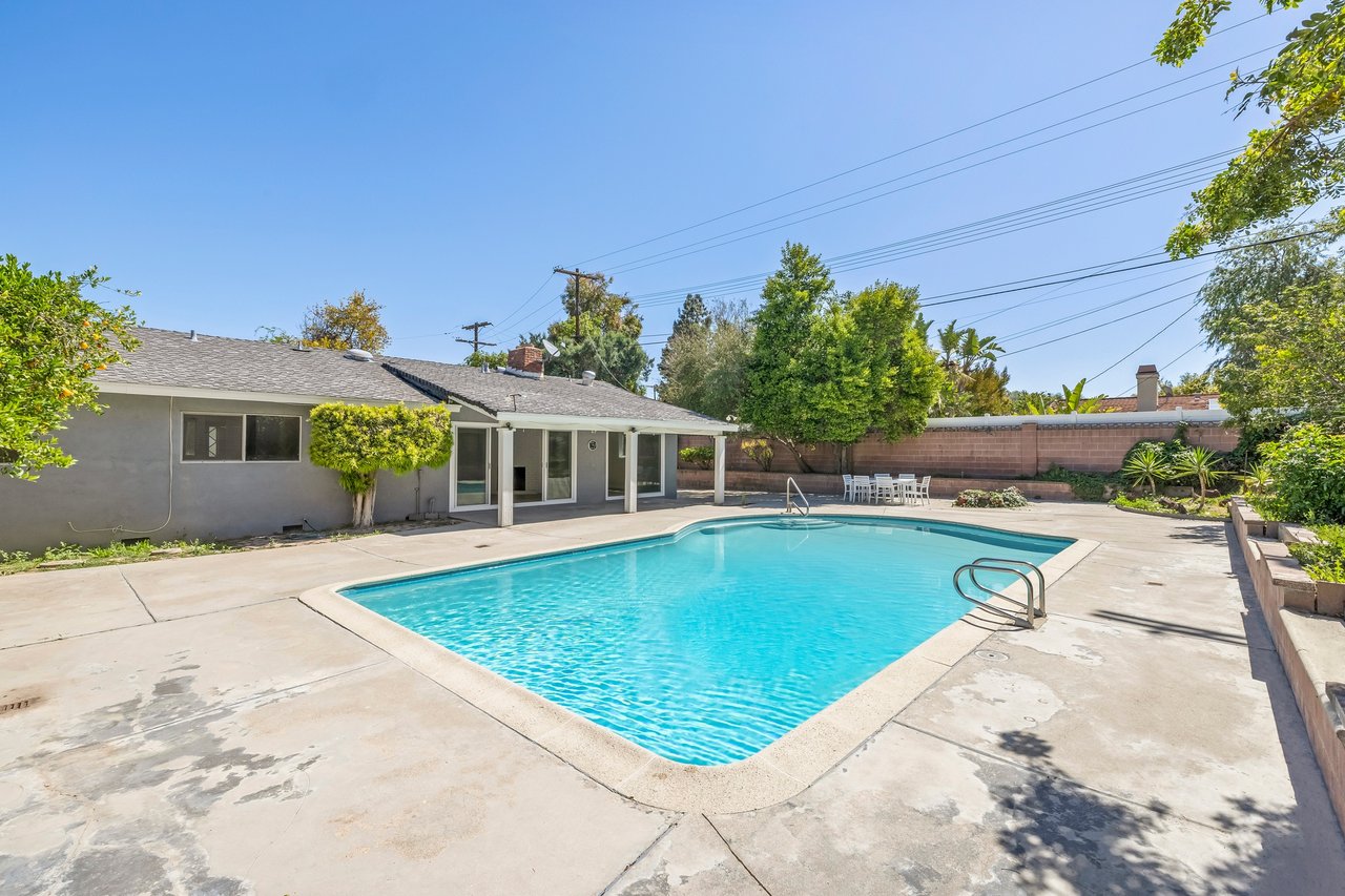 23414 Dolorosa Street