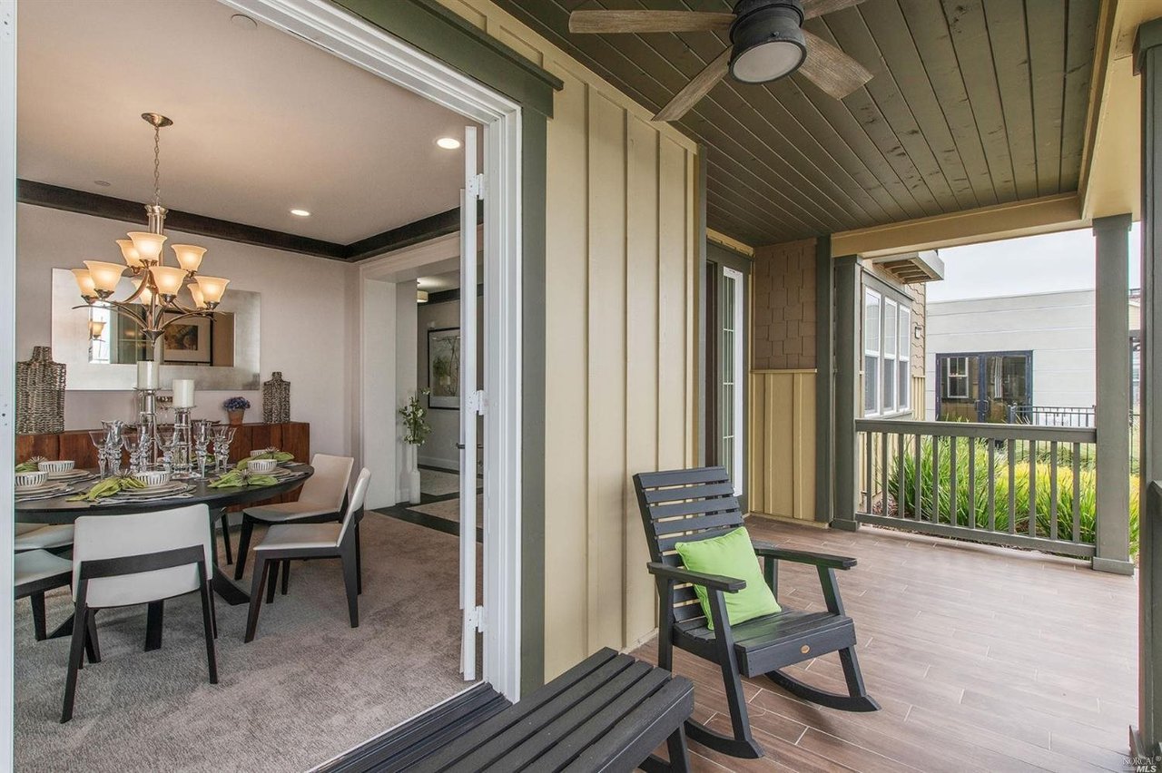 120 Loch Lomond Dr