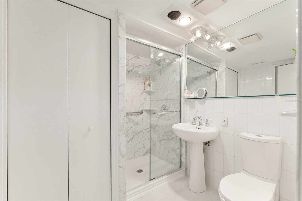 10745 SE Sunset Harbor Rd