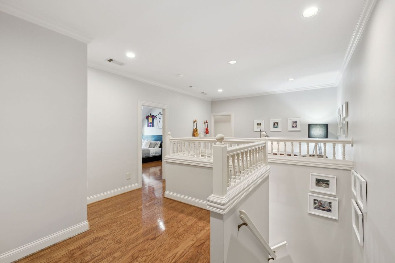 915 Calloway Dr