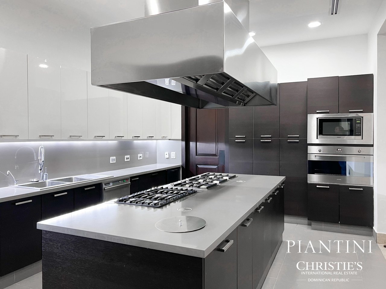 Colonial Mansión, Santo Domingo.