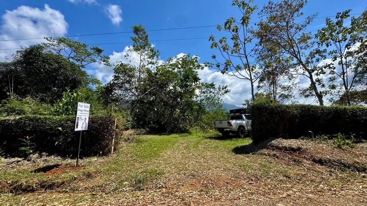 New 1,4 Acre lot in Platanillo – With Legal Water  