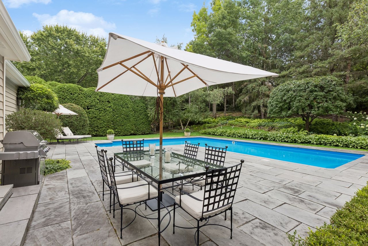 235 Hollander Road, Wayzata