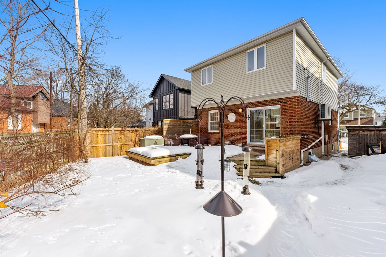 42 HUNT CLUB DRIVE