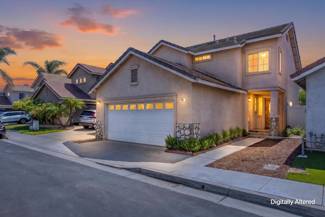 921 Blossomcreek Ln, Corona, CA 92878