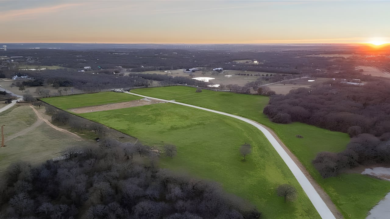 Large lots in Knights Landing Bartonville TX showing acreage homesites and open land