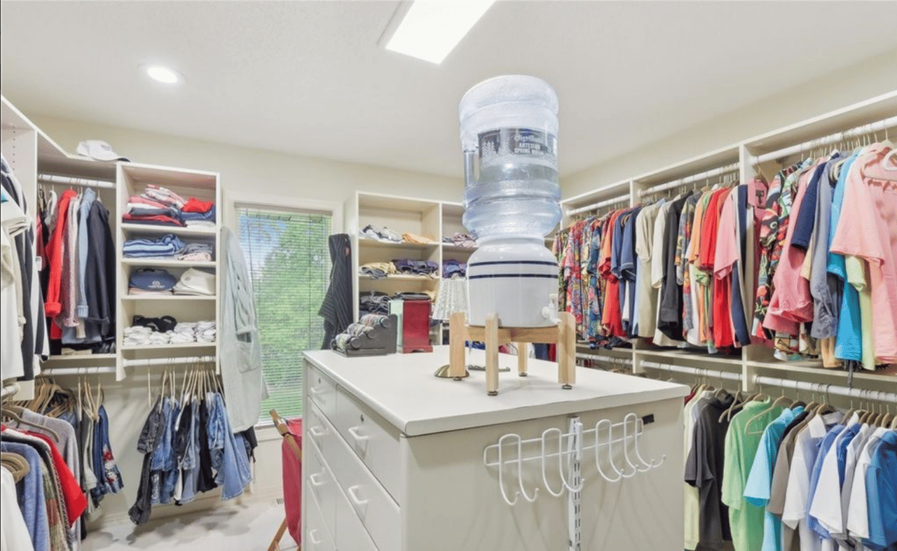 3637 Som Center Rd