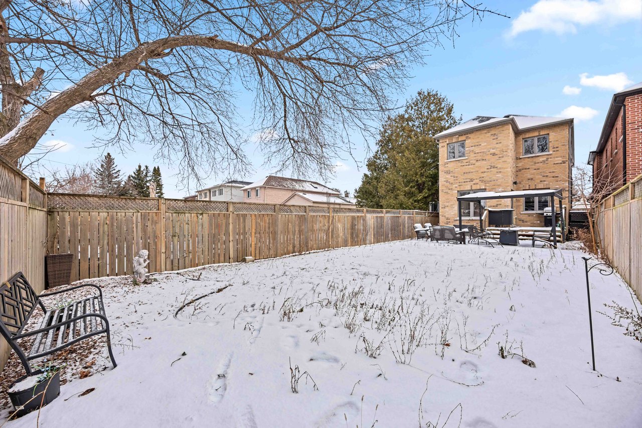 282B Aylesworth Avenue