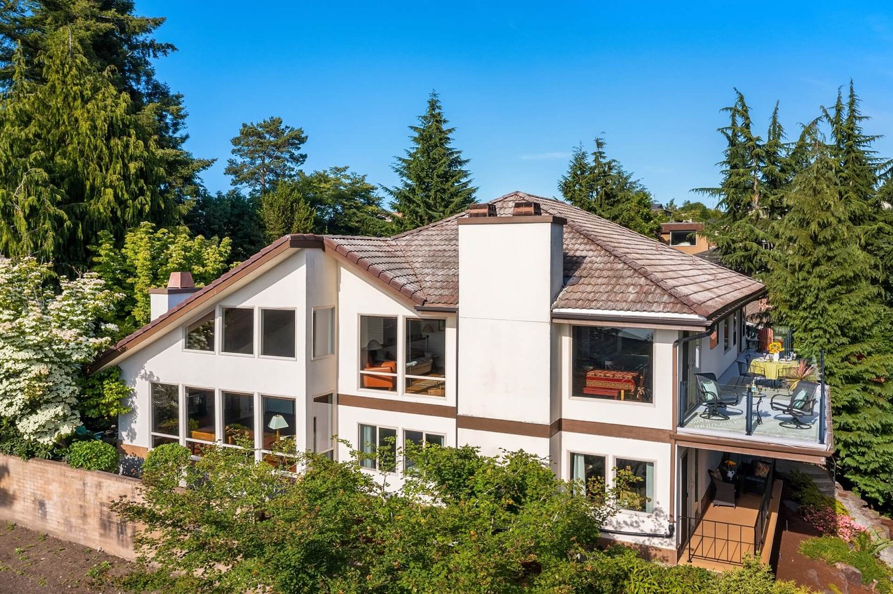 Video tour: Elegant Genesee Home. To view in new browser window