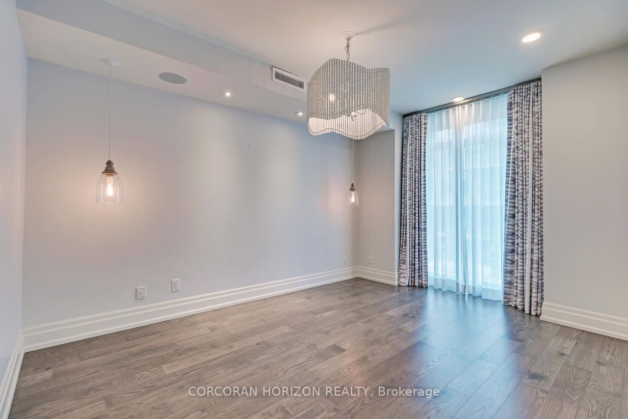 GRAND TOWNHOUSE IN THE ANNEX