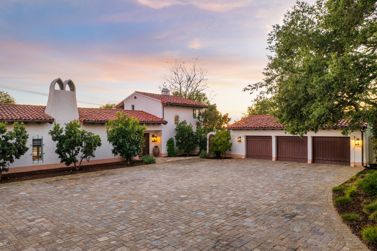 22 Acres of Timeless California Living