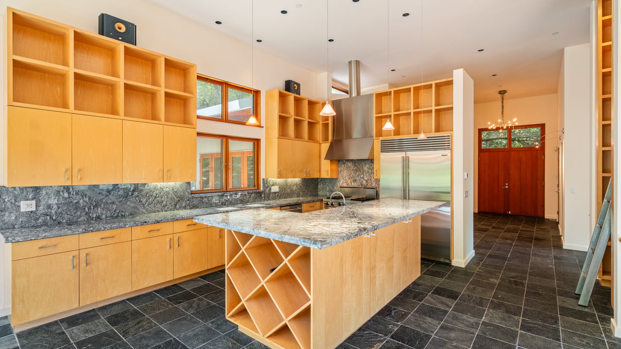 Leslie Creek Retreat