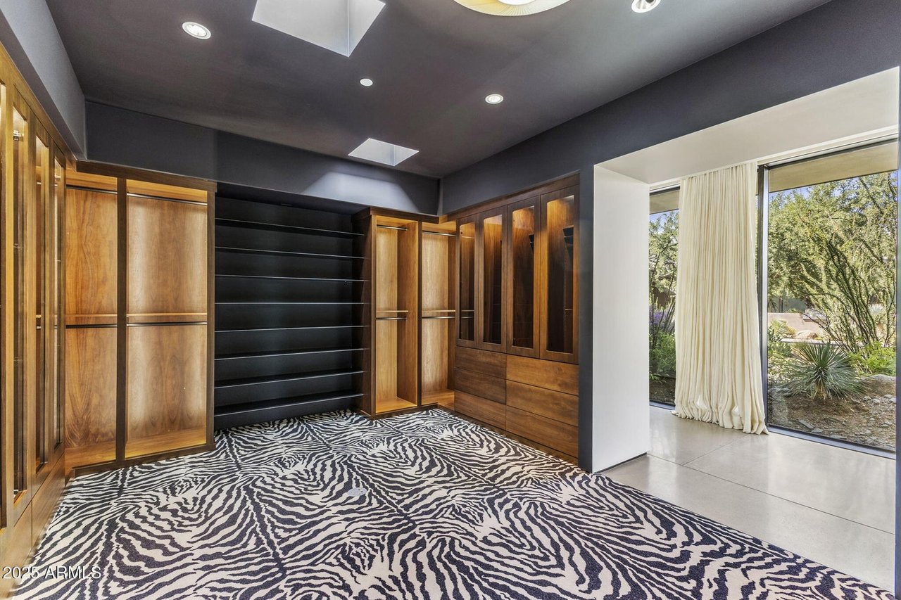 3700 E CAMINO SIN NOMBRE