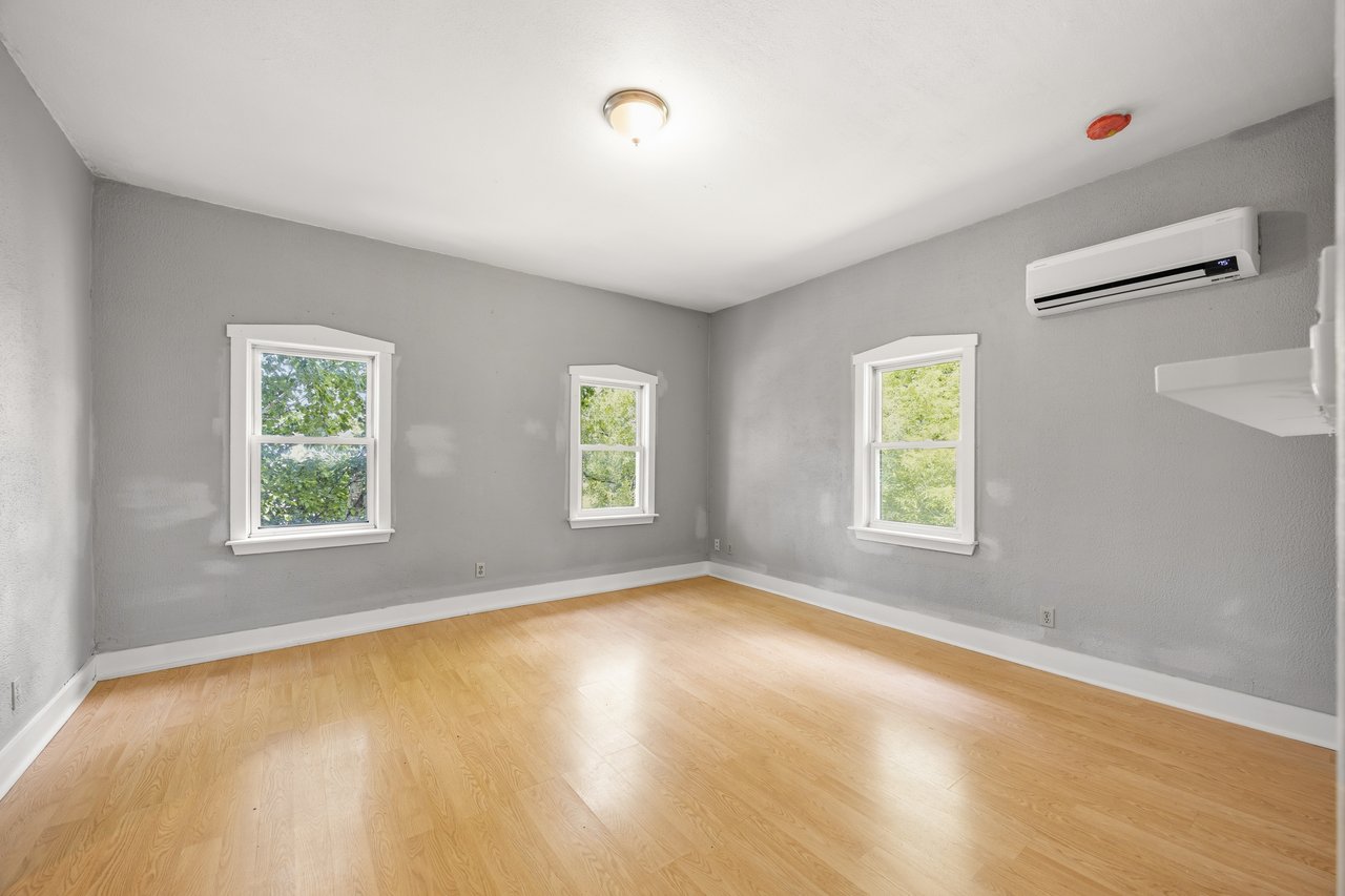 987 Main St, Vassalboro